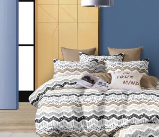 Geometric Abstract Printed Cotton Bedsheet – Queen Size